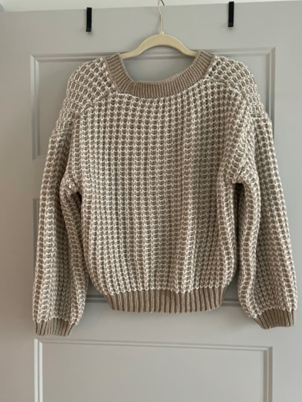 Cardigan - Picture 2 of 3